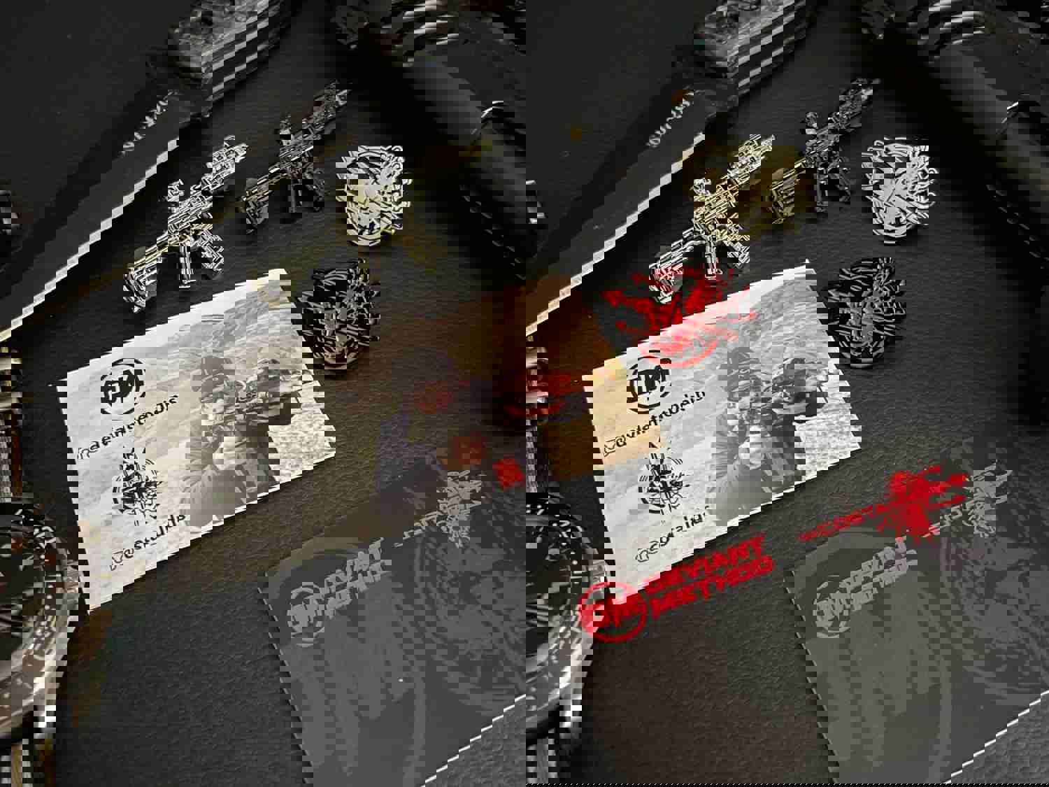 Costa Ludus Trident Black/Gold Pin