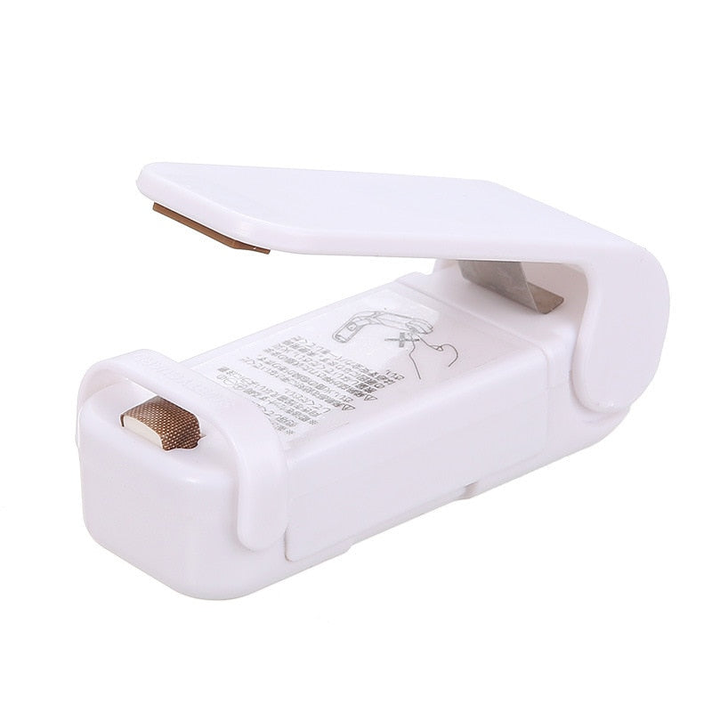 Mini Heat Sealer for Kitchen Storage - Portable Plastic Bag Sealer for Food, Snacks, Fruits & Vegetables
