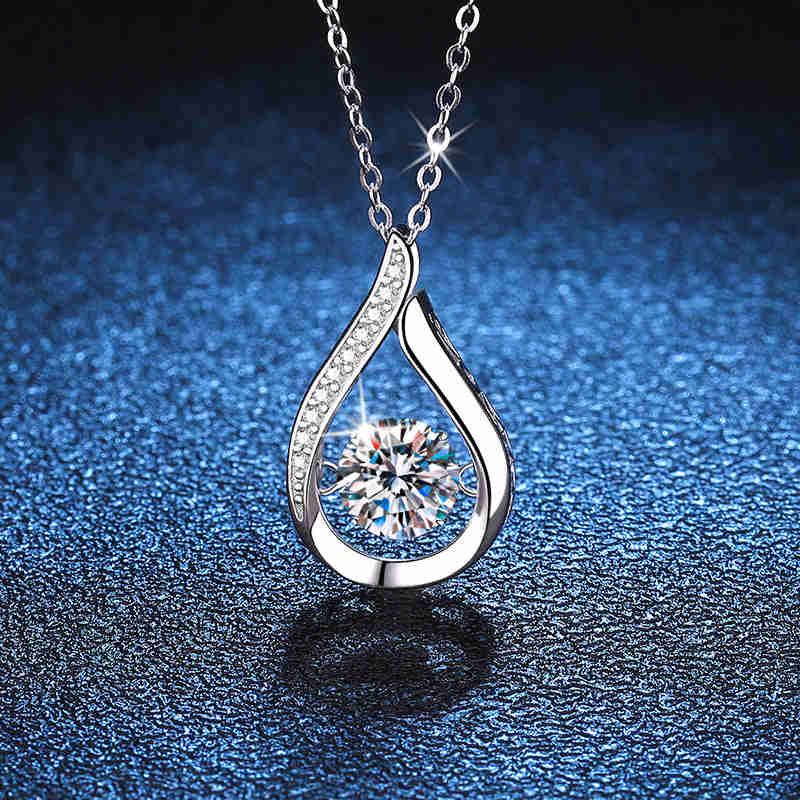 Women's Sterling Silver Pendant Moissanite Necklace