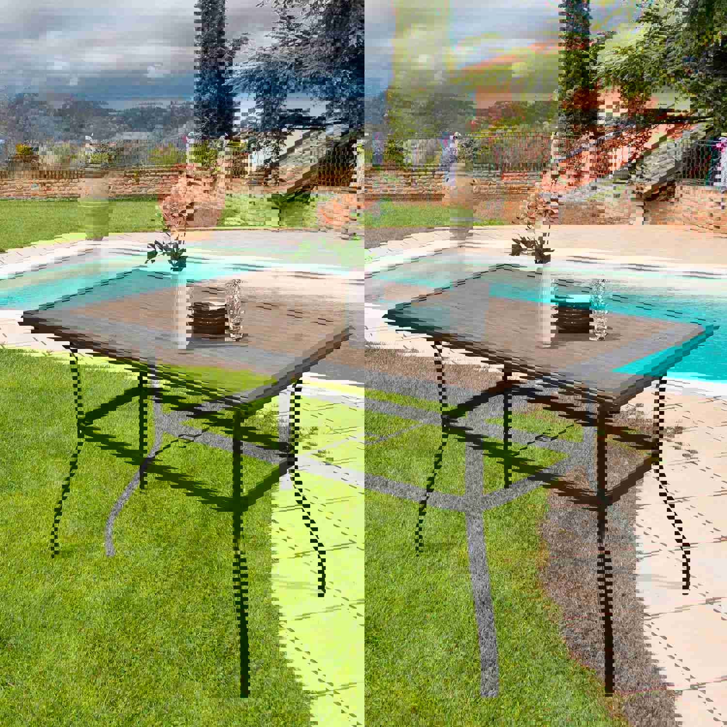 Patio Outdoor 61.5 Rectangular Dining Table with Metal Frame & Wood-Like Tabletop for 6 Person