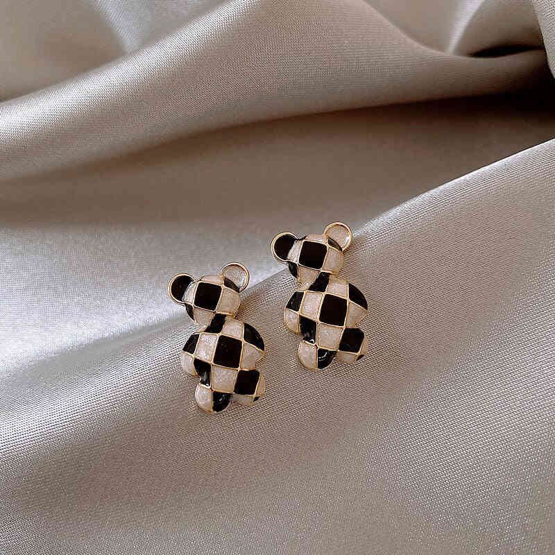 South Korea Design Cute Bear Black and White Dripping Earrings for Women