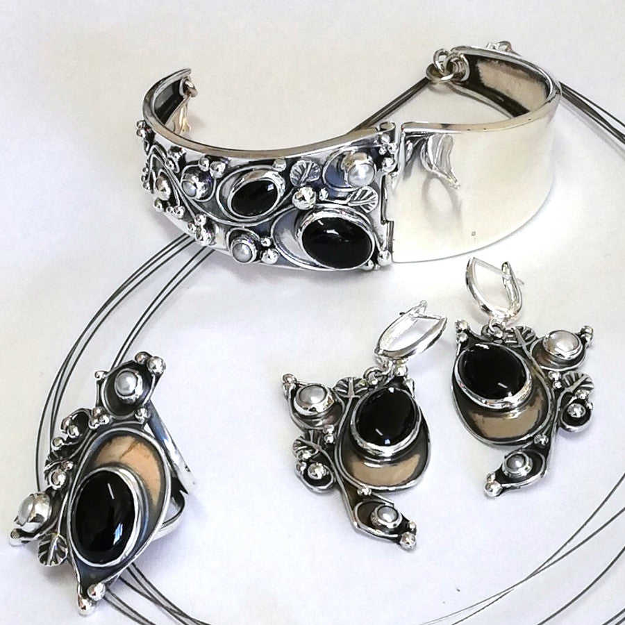 Elegant Silver 950 Jewelry Set with Pearls and Onyx - Perfect Christmas Gift for Women