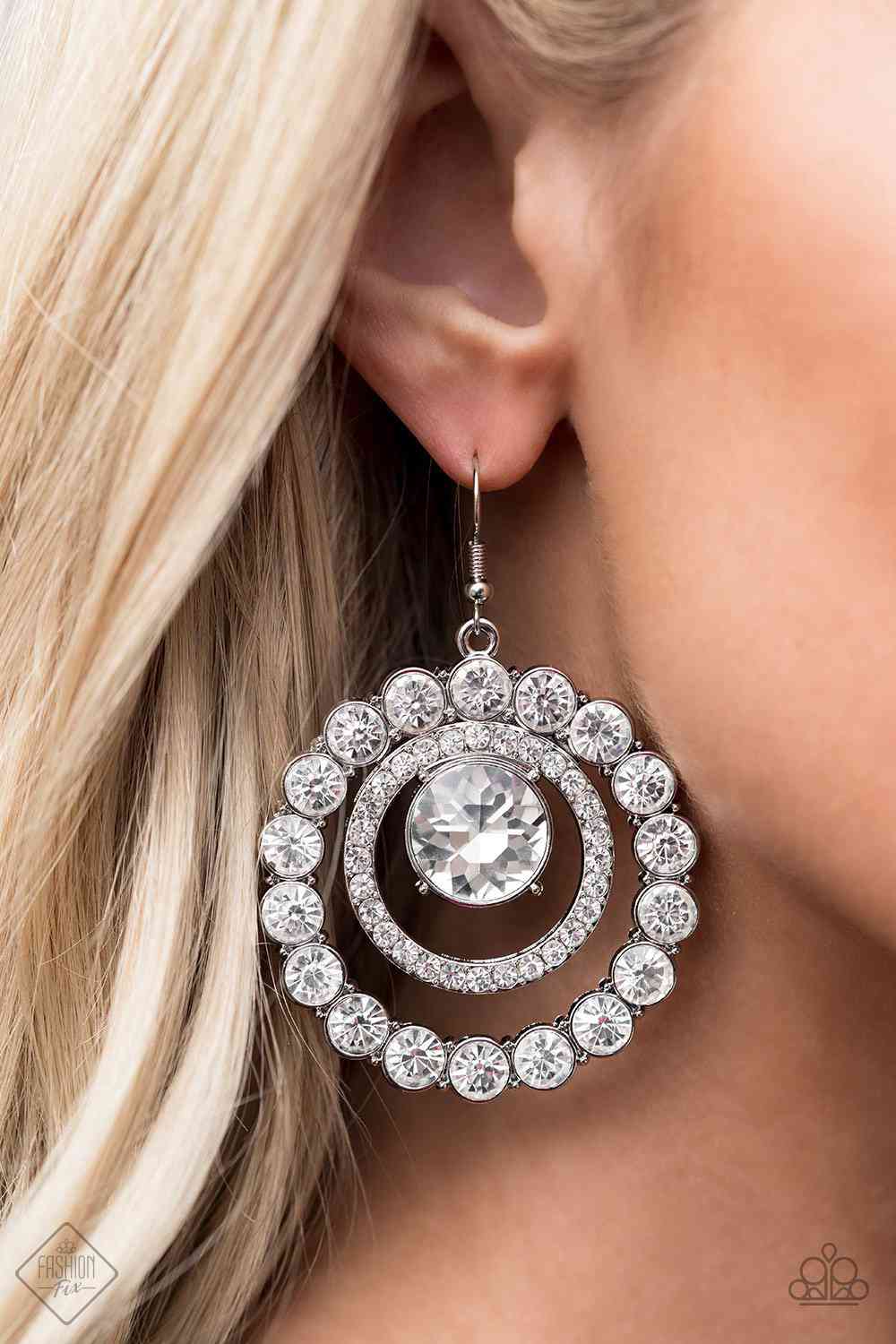 Paparazzi Fashion Fix Fiercely 5th Avenue Trend Blend - May 2020
