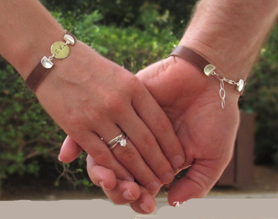 Personalized Initial Engraved Bracelet - Unisex Gift for Couples and Friends