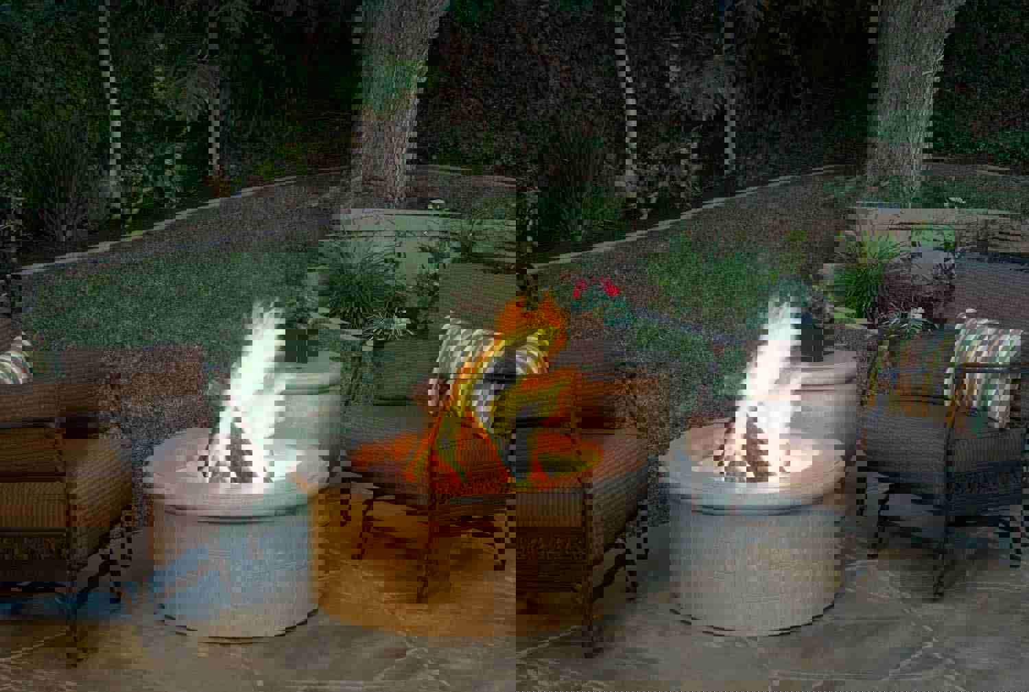 American Fyre Designs El Dorado 39-Inch Round GFRC Gas Fire Pit