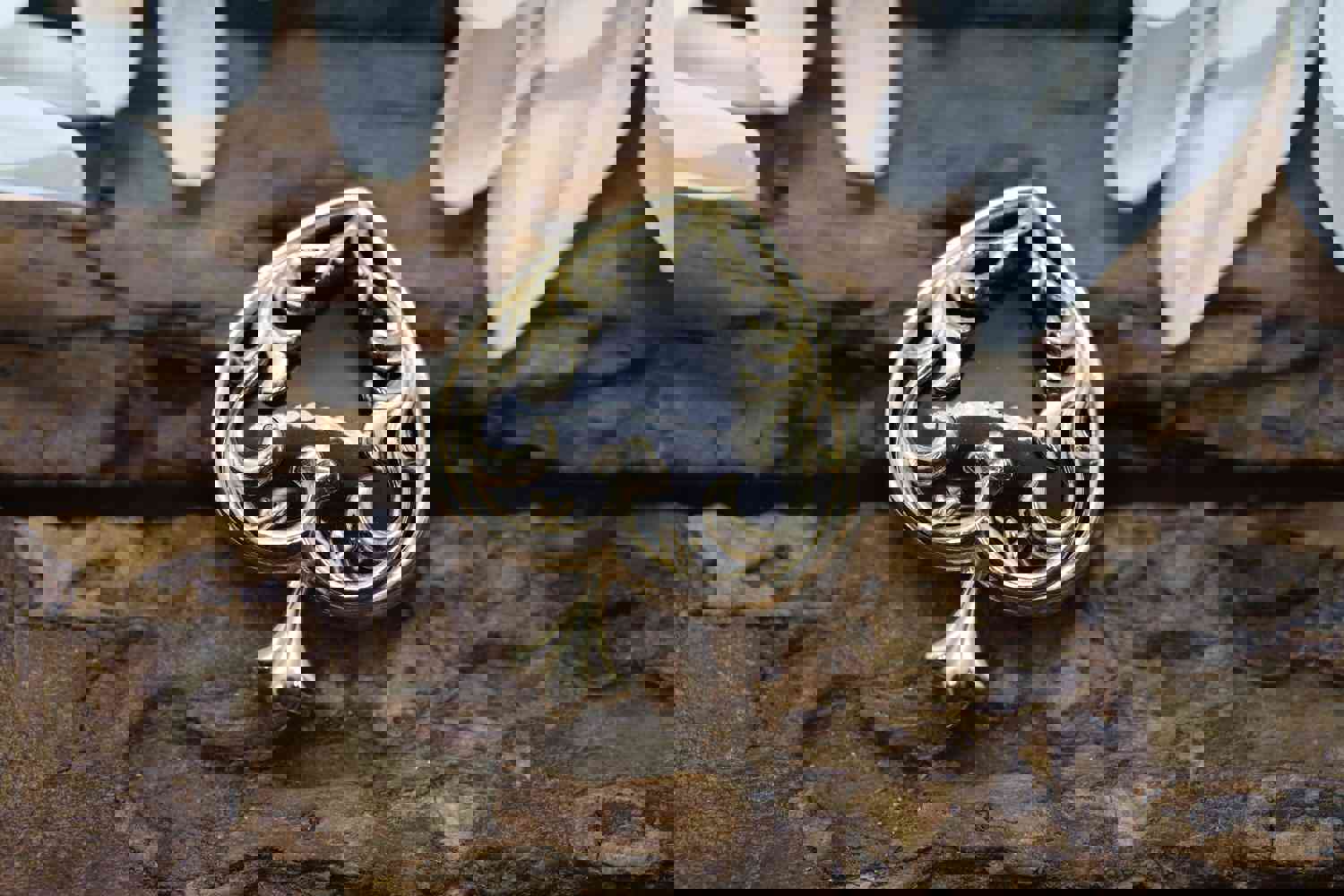 10k Heart and Onyx Black Hills Gold Pendant