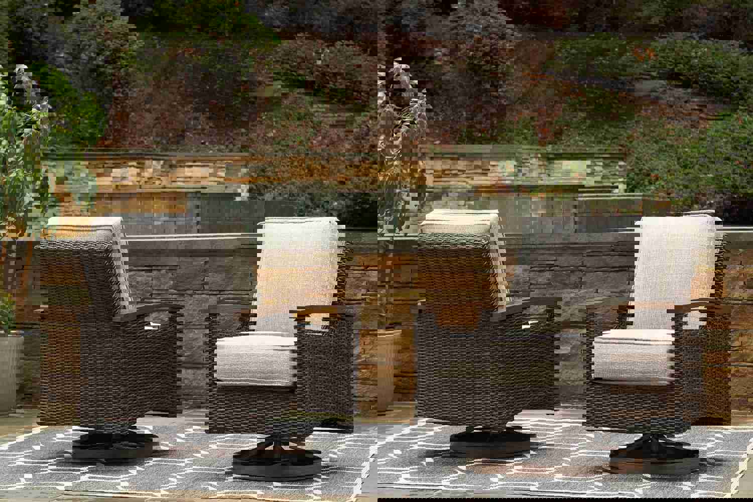 Rodeway South Outdoor Fire Pit Table and 4 Chairs Set