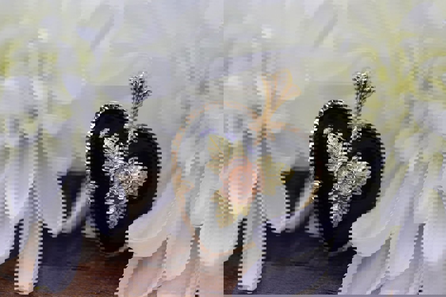 10k Heart and Onyx Black Hills Gold Pendant