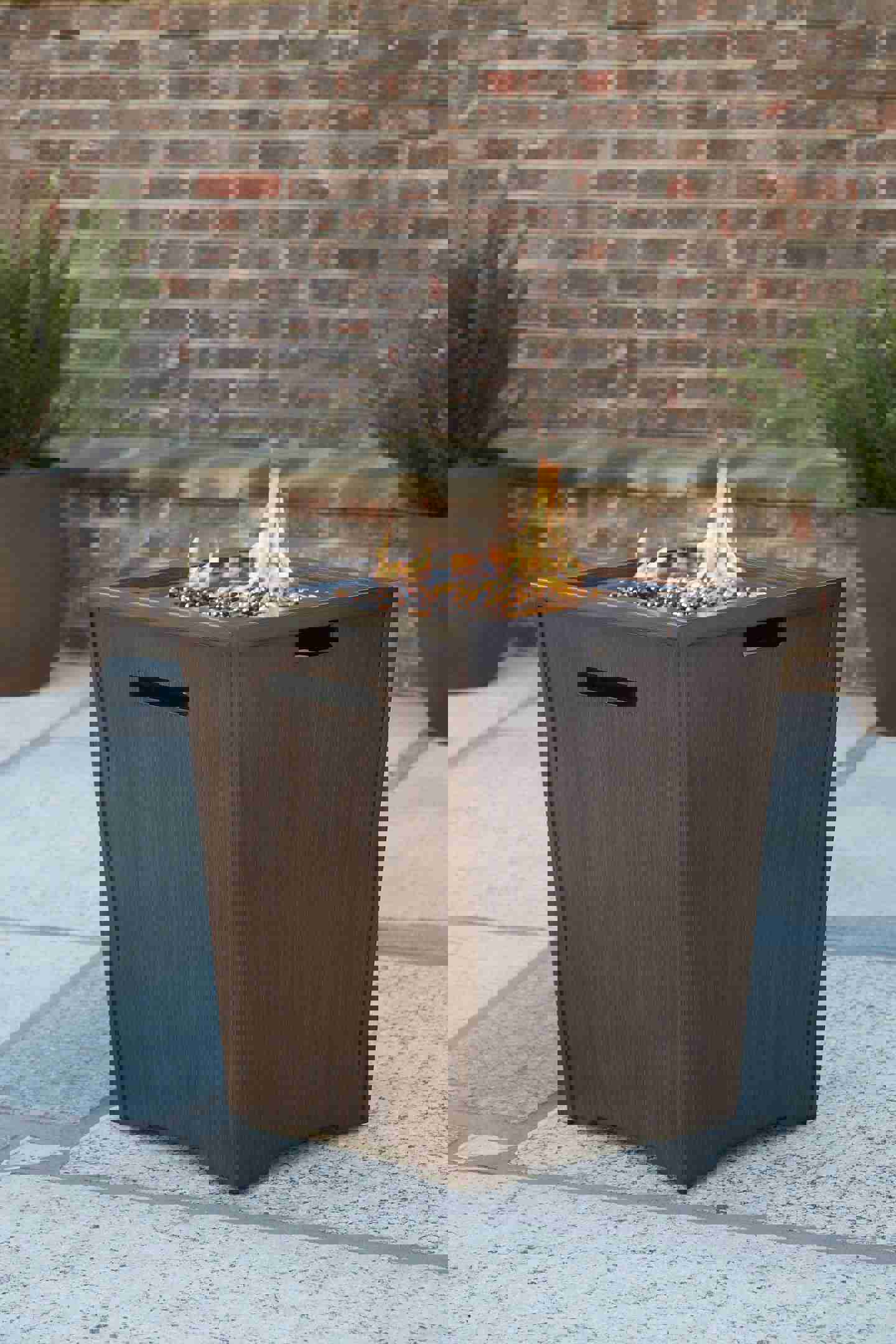 Rodeway South Outdoor Fire Pit Table and 4 Chairs Set