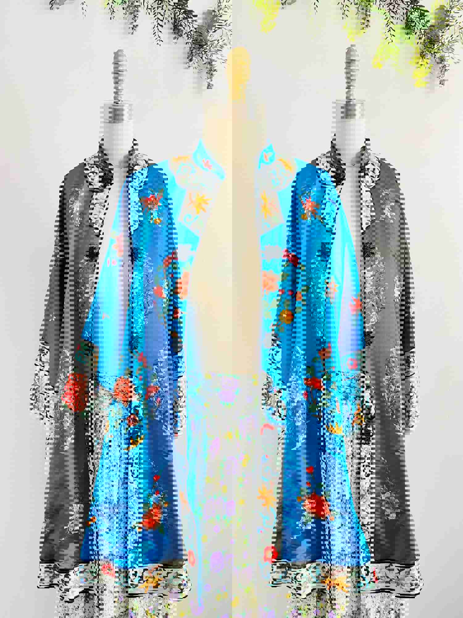 Vintage Blue Chinese Silk Embroidered Jacket