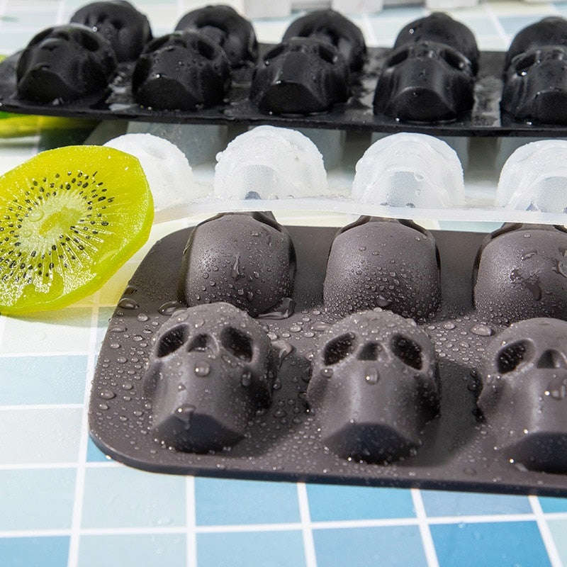 3D Skull Ice Cube Mold Silicone Tray for Whiskey, Cocktails, and DIY Crafts