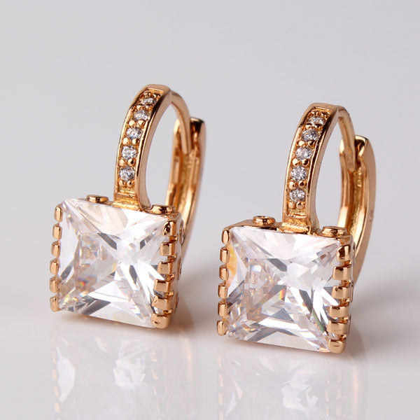 GULICX 2017 Fashion Princess Gold Hoop Earrings for Women with White/Black CZ Crystal Zirconia