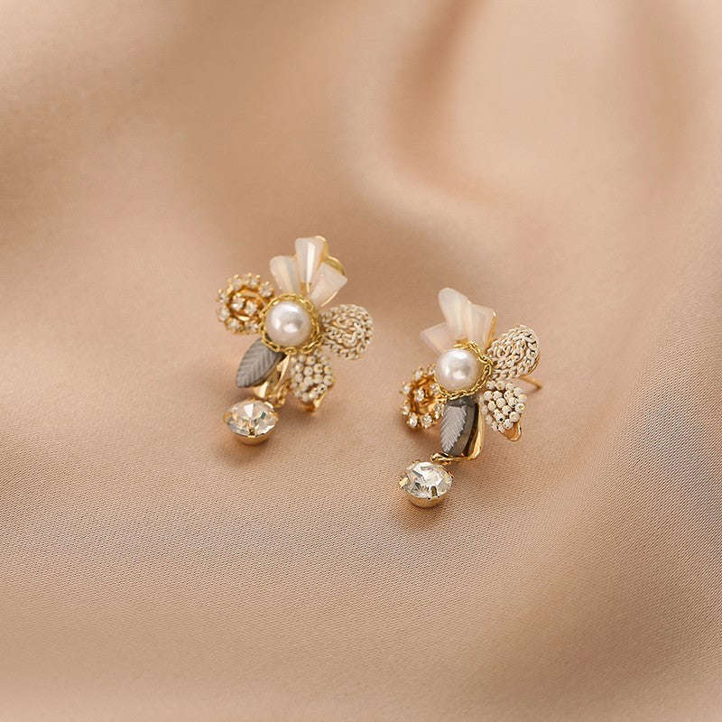 2022 New Trend Temperament Shiny Crystal Flowers Drop Earrings for Women