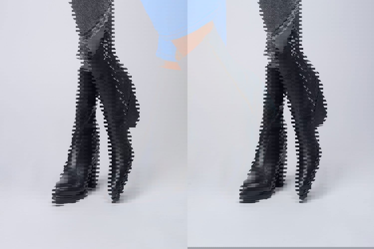 Rag&Bone Mustang Mid-Heel Ankle Boot in Black