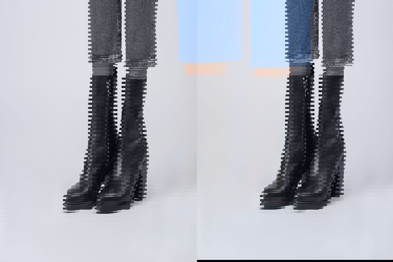 Rag&Bone Mustang Mid-Heel Ankle Boot in Black