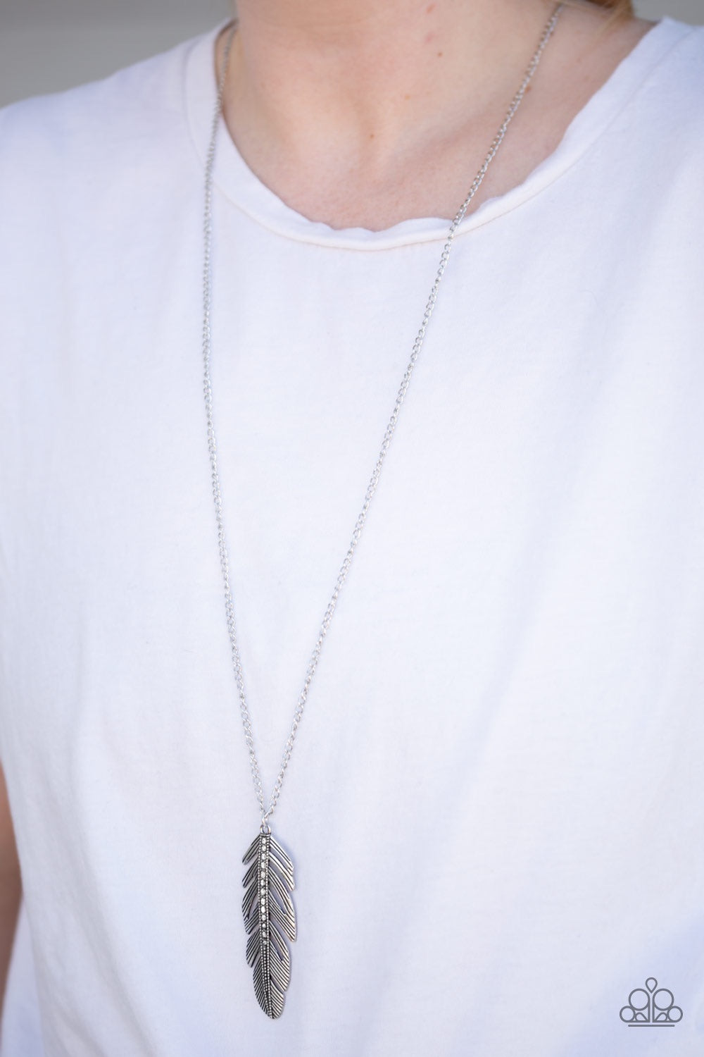 Paparazzi Jewelry Necklace Sky Quest - Silver with Matching Earrings