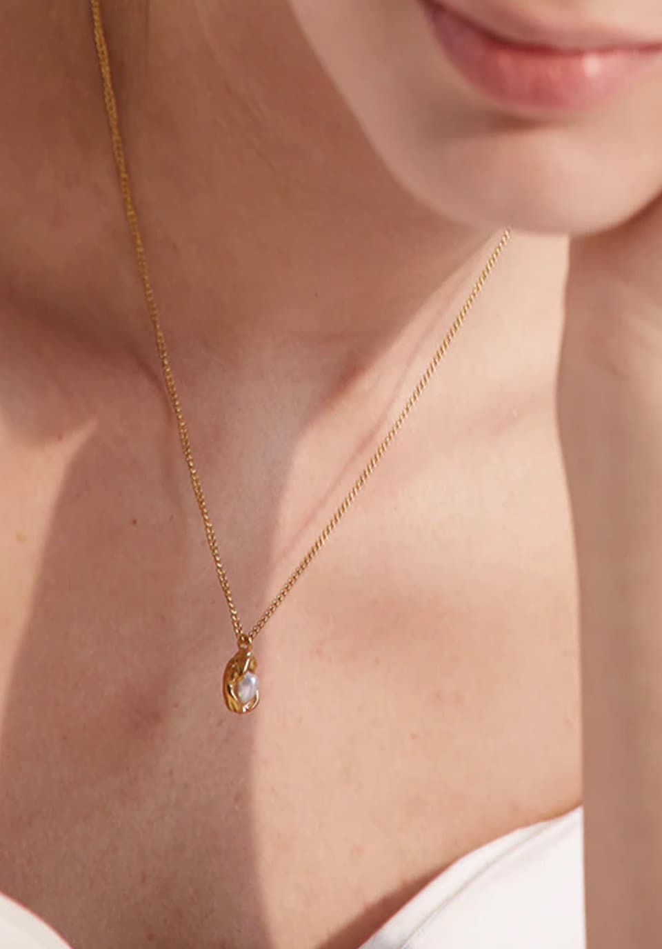 Maisy Gold Pearl Necklace - 18K Gold PVD with Natural Pearl Drop Pendant