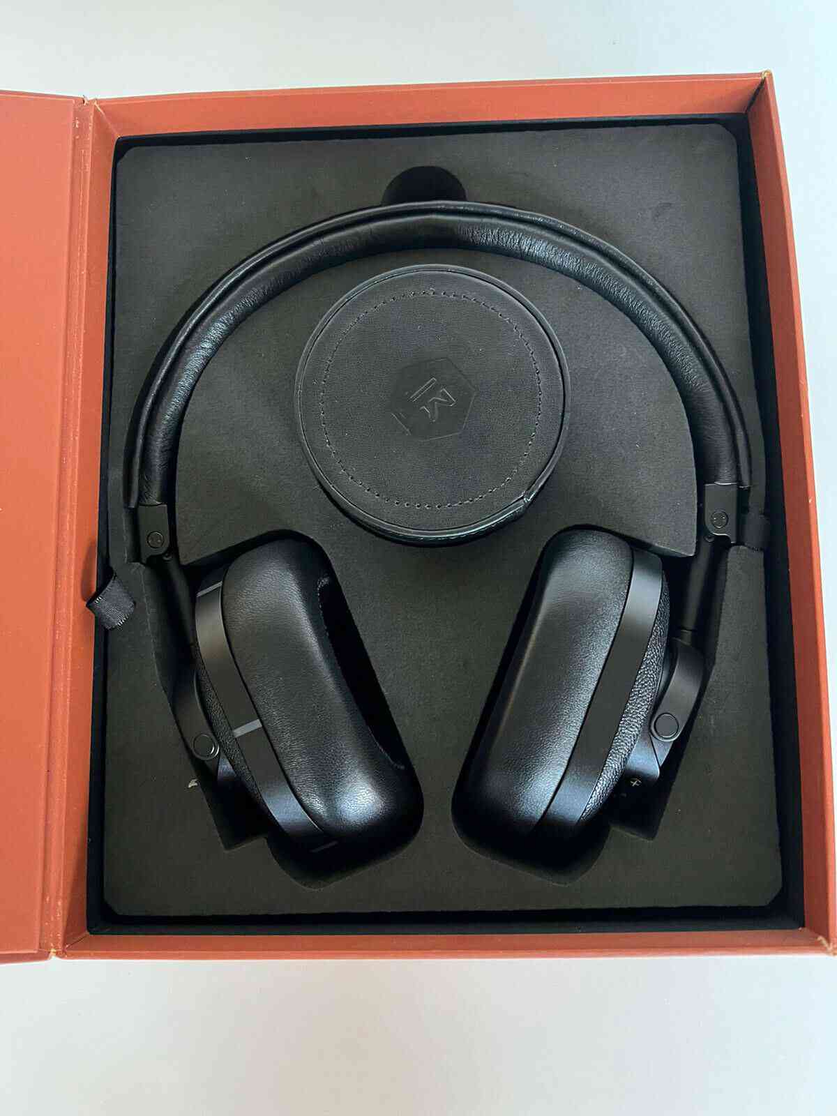 NWT Ermenegildo Zegna Couture Master Dynamic Wireless Leather Headphones MW60