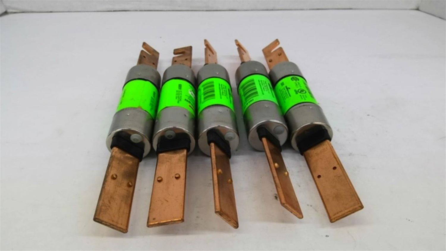 Bussman Fusetron FRS-R-70 Energy Efficient Dual-Element Time-Delay Fuse Lot Of 5