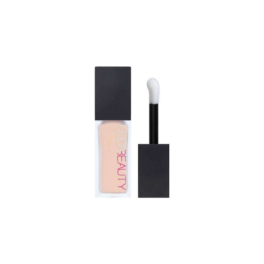 HUDA BEAUTY #FAUXFILTER LUMINOUS MATTE BUILDABLE COVERAGE CREASE PROOF CONCEALER (Yogurt Drops)