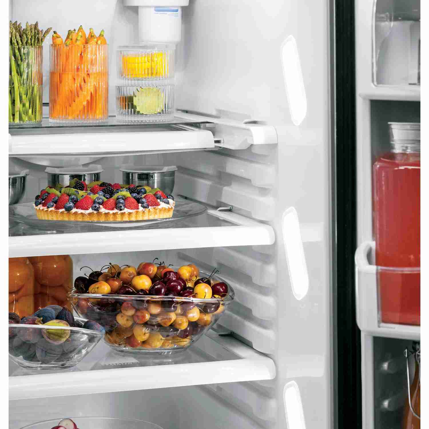 GE Profile 36-inch Side-by-Side Refrigerator with Ice and Water Dispenser