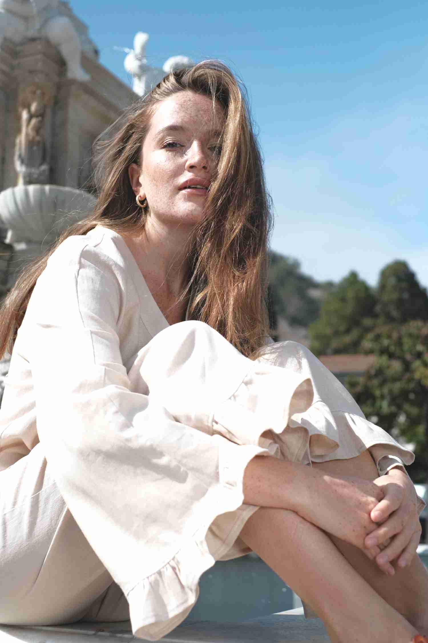 MONA Linen Jacket with Ruffles - Loose-Fit Raglan Style