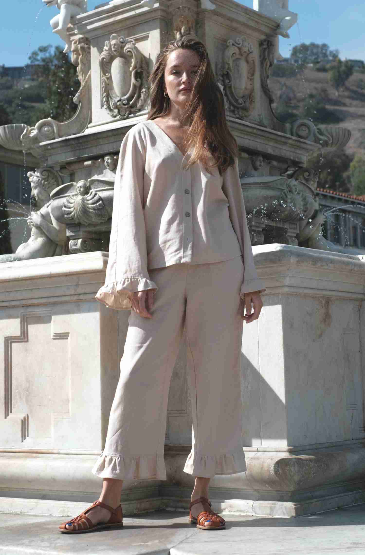 MONA Linen Jacket with Ruffles - Loose-Fit Raglan Style