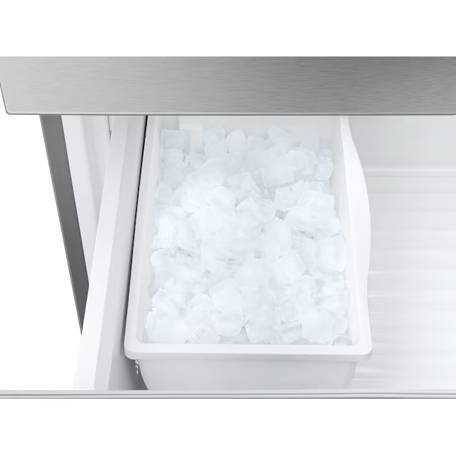 Hisense 25.4-cu ft French Door Refrigerator with Dual Ice Maker and Water Dispenser