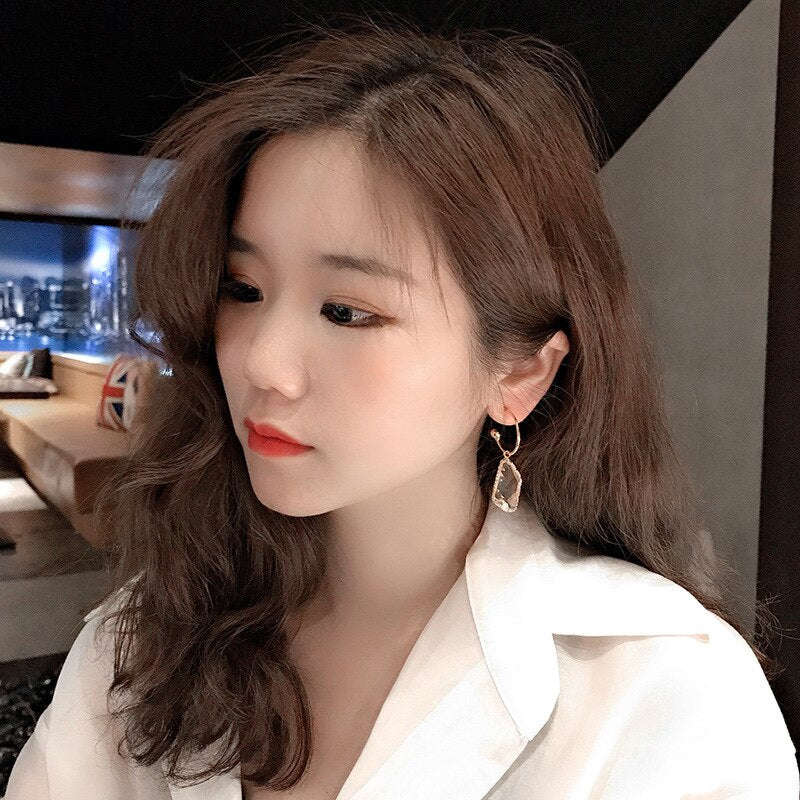 Korean Design Jewelry White Transparent Irregular Crystal Earrings for Women