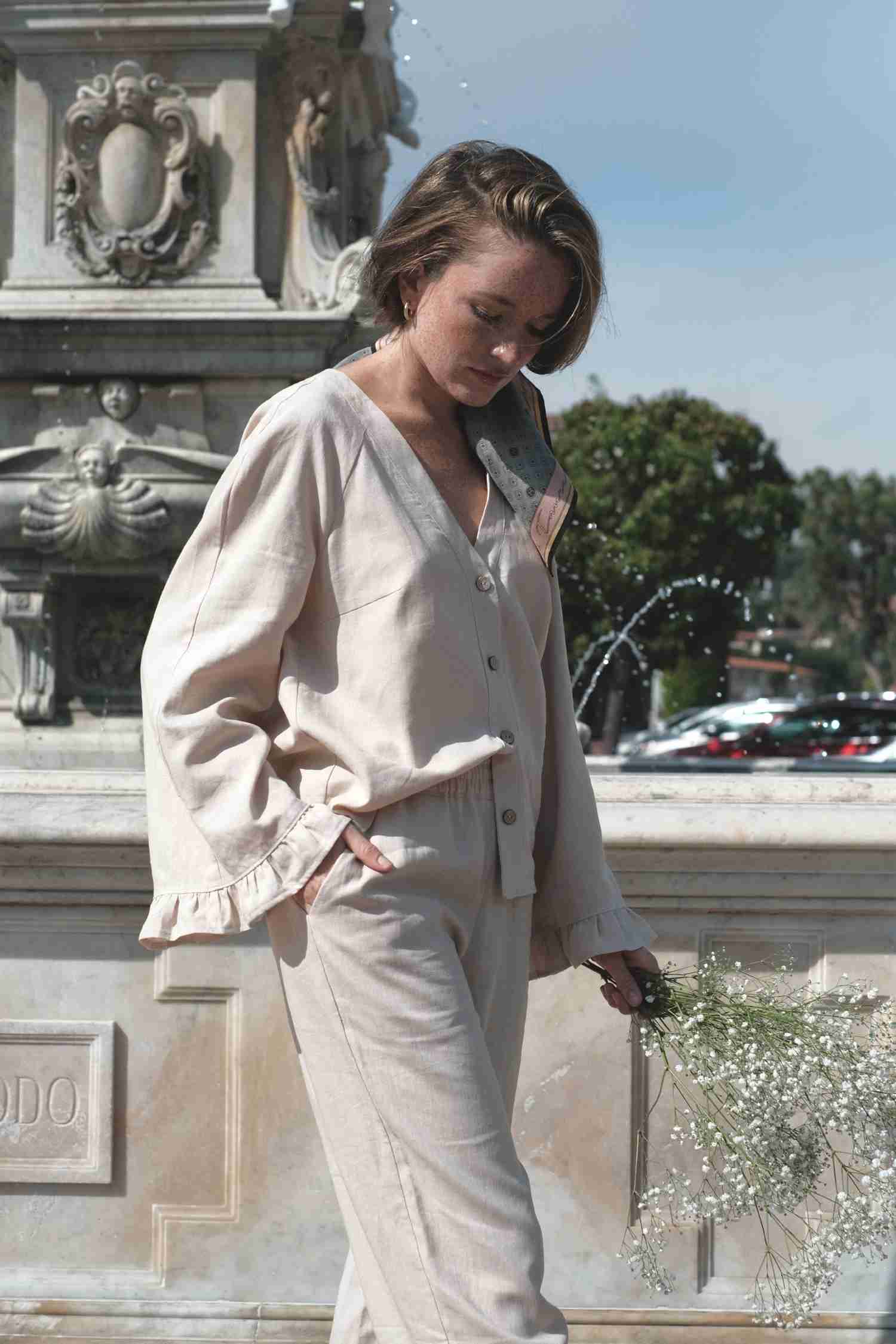 MONA Linen Jacket with Ruffles - Loose-Fit Raglan Style