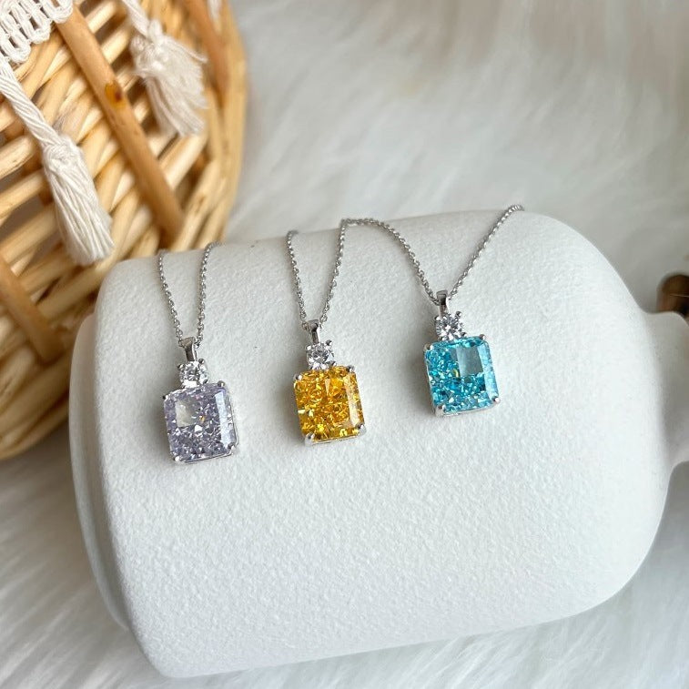 Women's Fashion Sterling Silver High Carbon Diamond Pendant Necklace