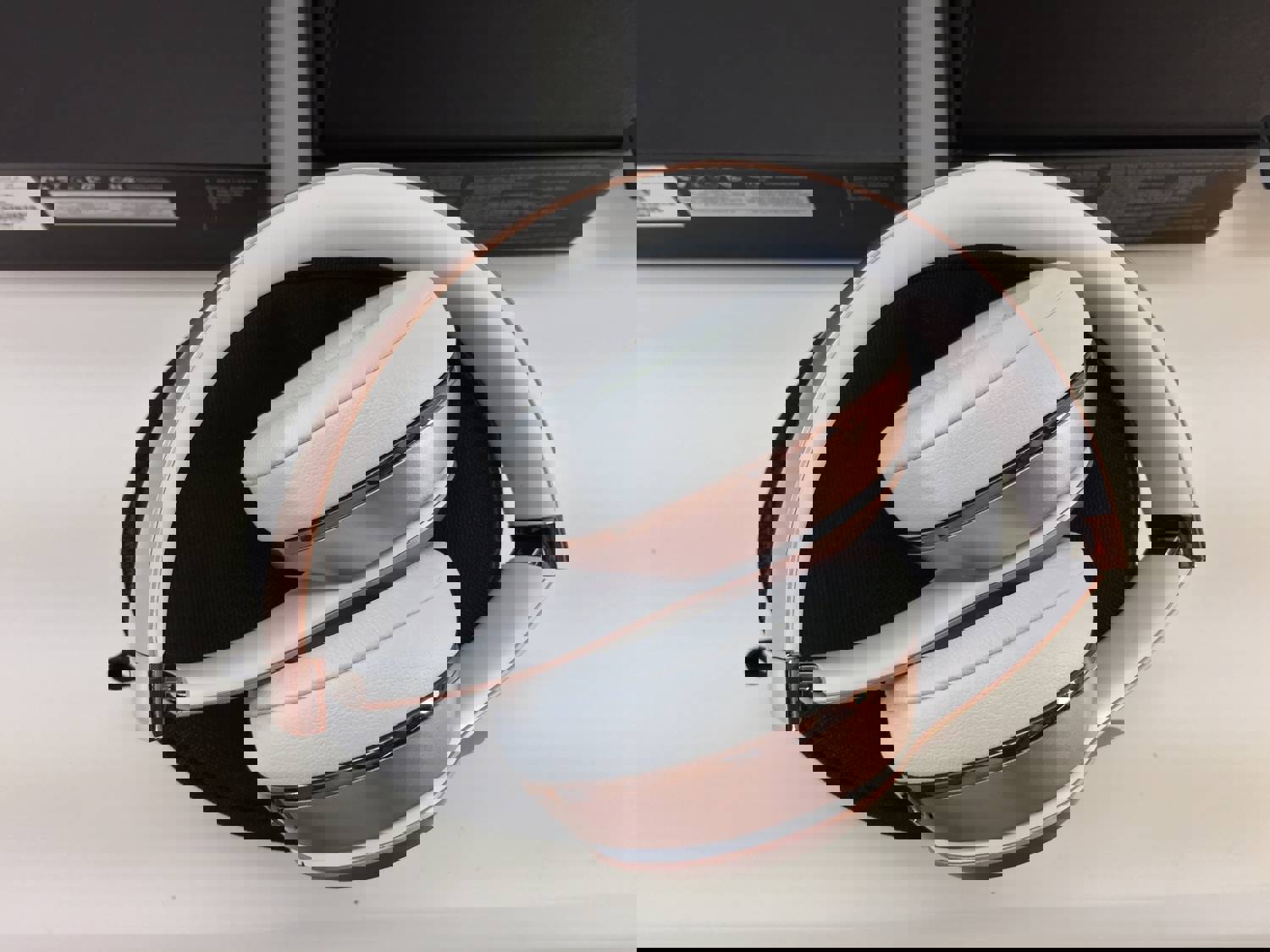 Beats by Dr. Dre Solo3 Wireless On-Ear Headphones - Rose Gold (MNET2LL/A)