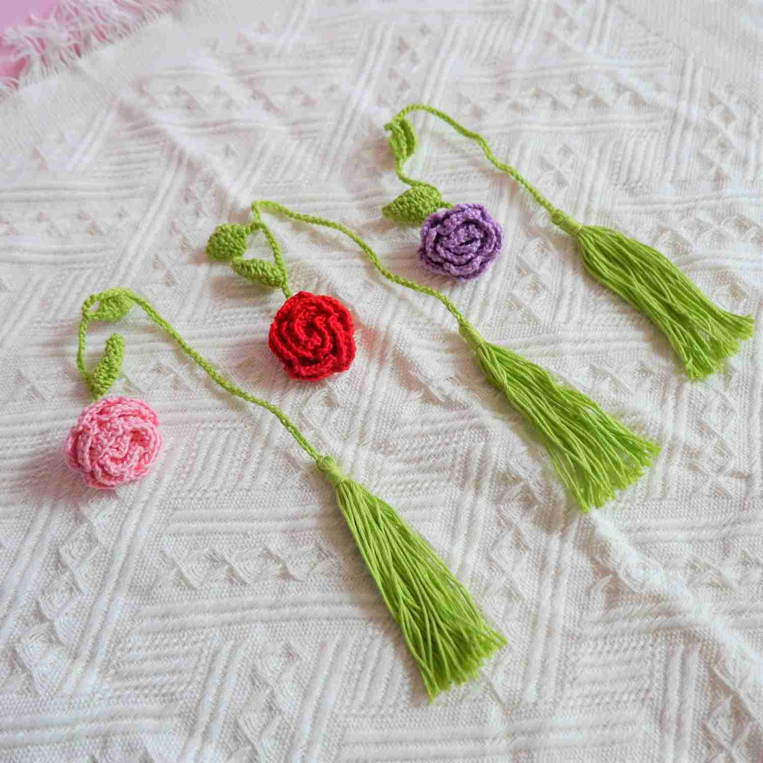 2Pcs Crochet Car Mirror Accessories - Roses