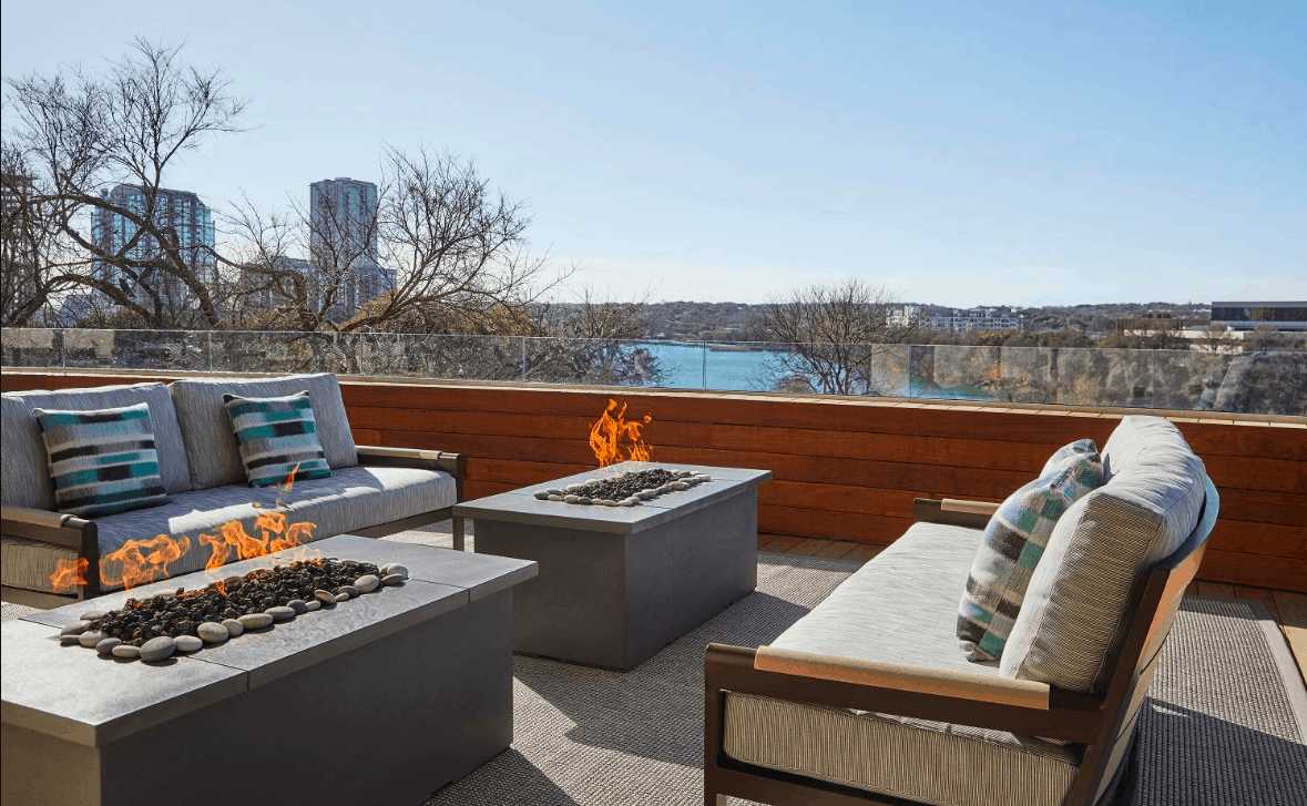 Yellowstone Rectangle Fire Pit - Modern Concrete Firetable