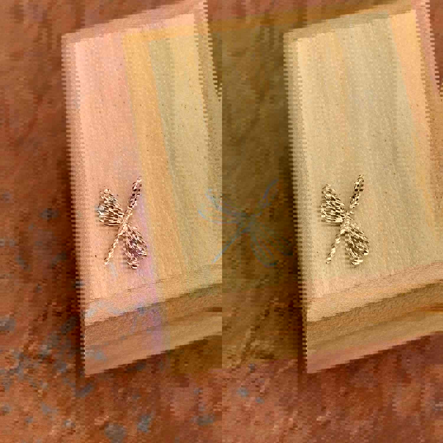 14KT Yellow Gold Dragonfly Pendant Charm