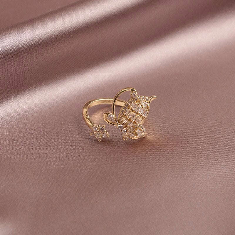 2022 Korean Design Butterfly Flower Women's Ring with Copper Inlaid Zircon