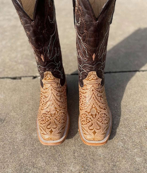 Women's Cowtown Q452 12 Oryx Floral Laser Tooled Wide Square Toe Boot