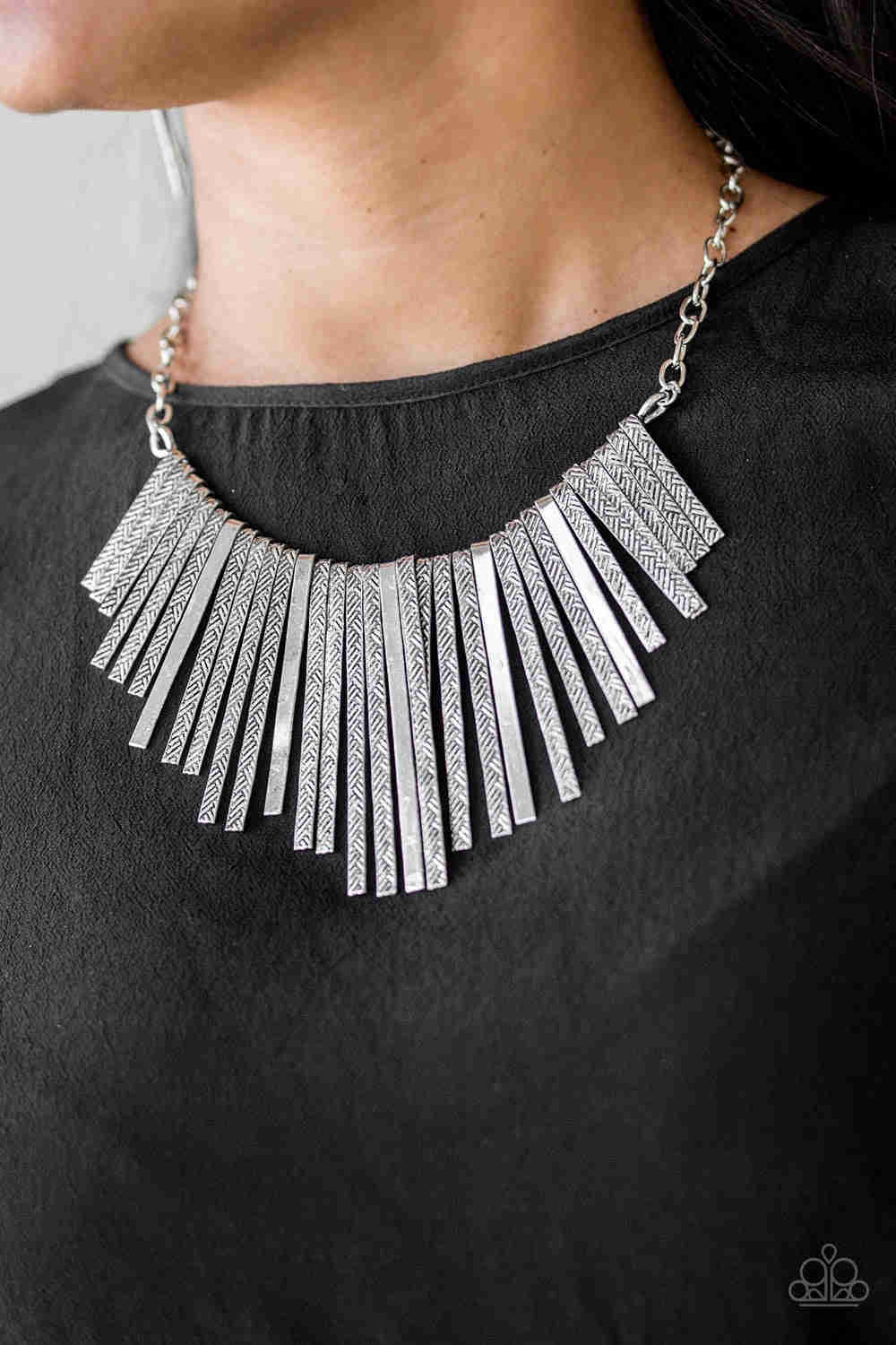 Paparazzi Jewelry Necklace Welcome To The Pack - Silver with Matching Earrings