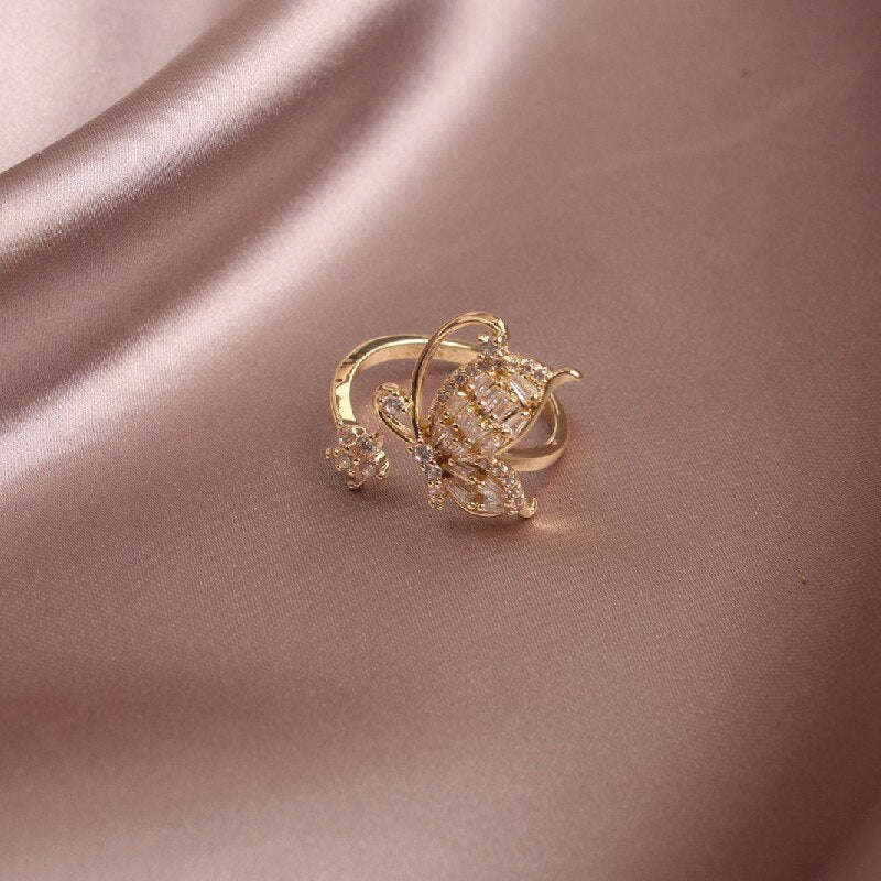 2022 Korean Design Butterfly Flower Women's Ring with Copper Inlaid Zircon