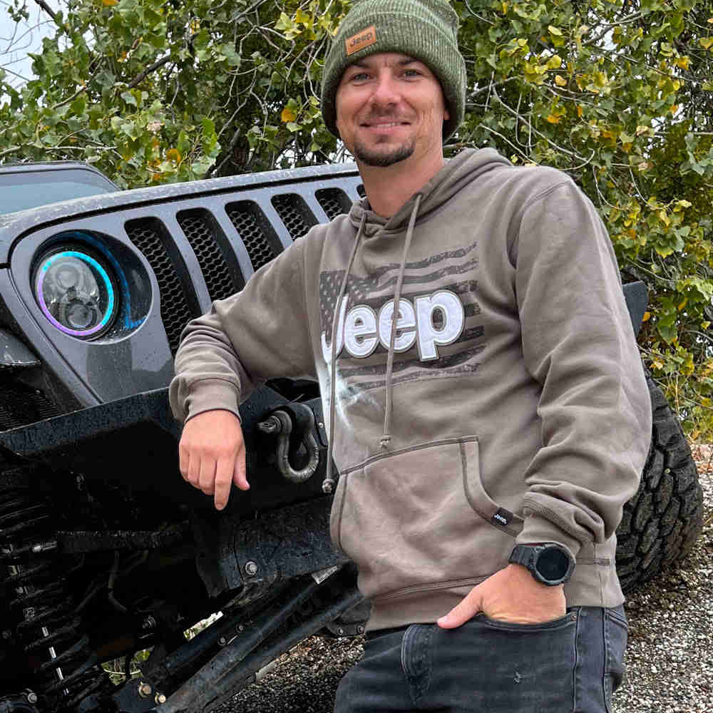 Jeep America Accent Hoodie - Patriotic Cotton Blend Hoodie with USA Flag & Jeep Logo
