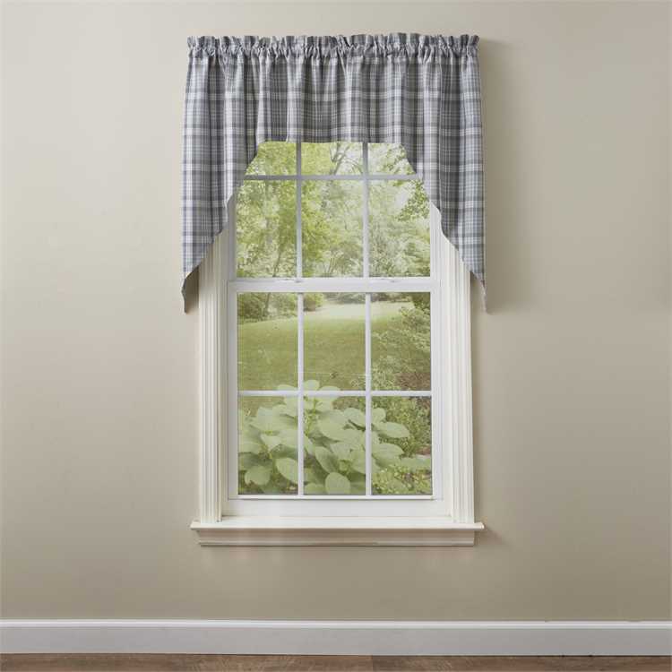 Hartwick Swag Pair 36 Long Unlined