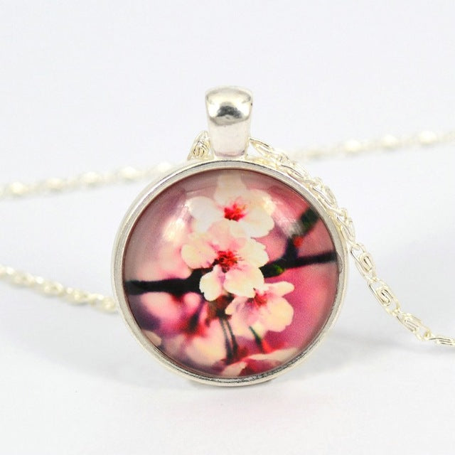 LIEBE ENGEL Vintage Life Tree Necklace - Silver Glass Cabochon Statement Jewelry for Women