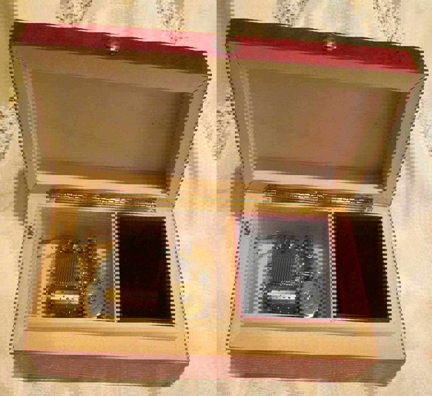 Reuge Music Box Italian Inlaid Burl Wood Swiss Movement Ring Jewelry Box