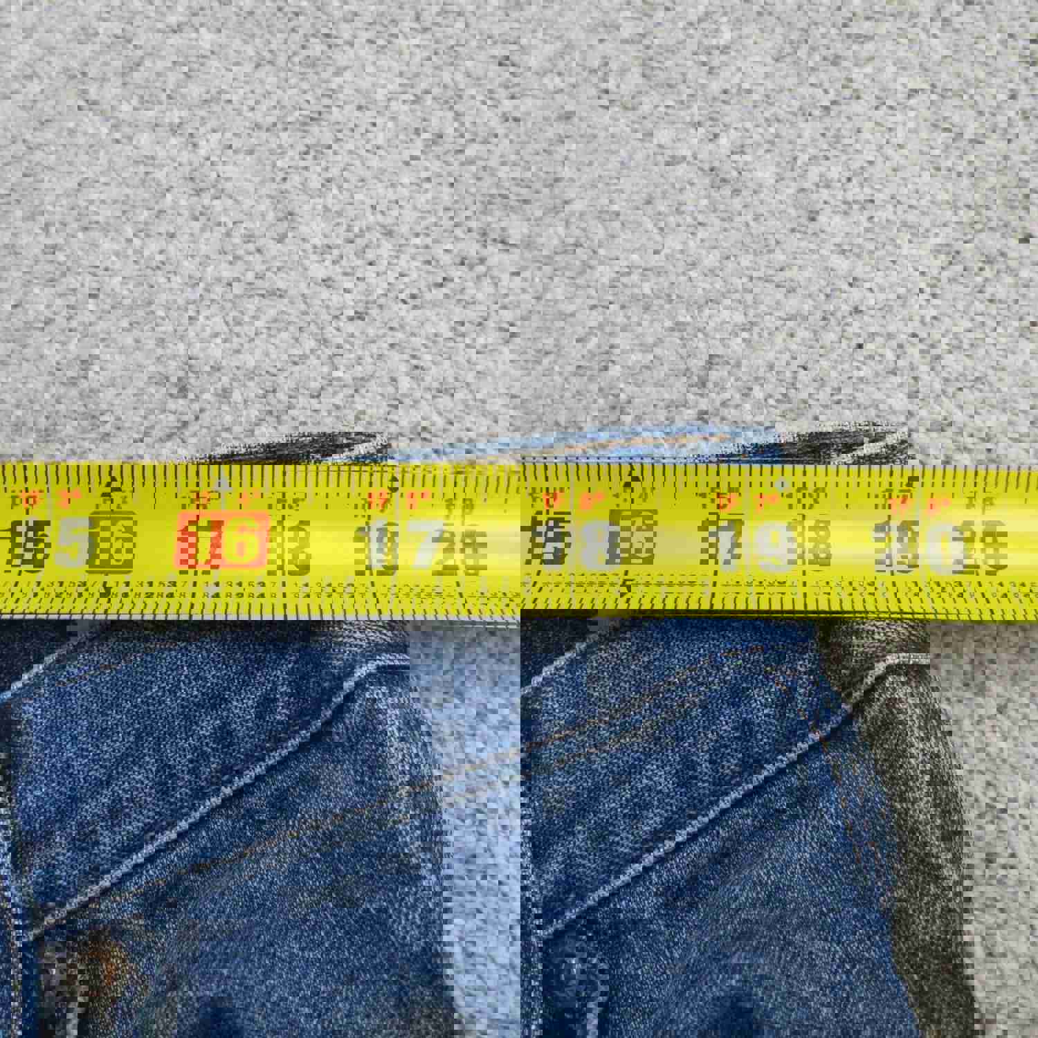 Wrangler Mens Blue Denim Wide Leg Jeans W40XL30 - Lightweight & High Rise