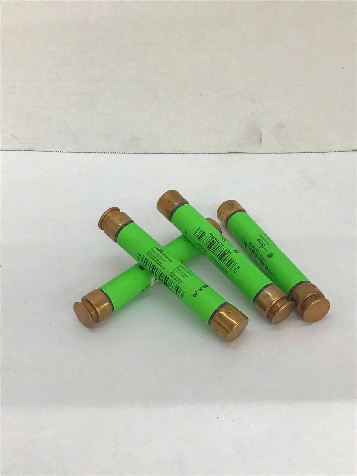 Bussmann Fusetron FRS-R-30 Energy Efficient Fuse 30 Amp (Lot of 4)