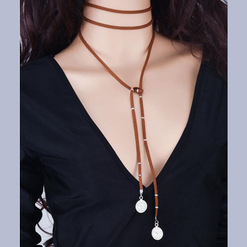 Black Adjustable Velvet Punk Choker Necklace with Round Pendant for Women