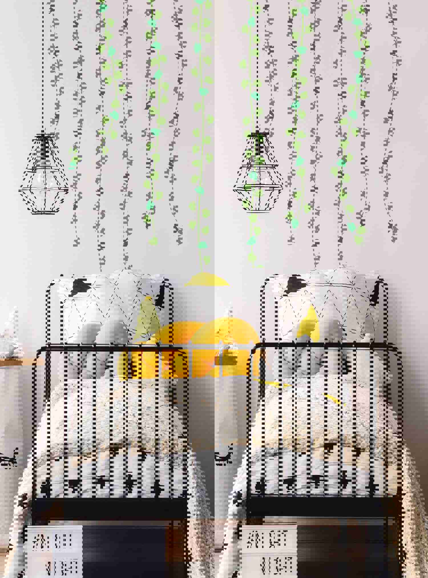 Hanging Vine Garland Wall Decal - Customizable Colors & Multiple Sizes