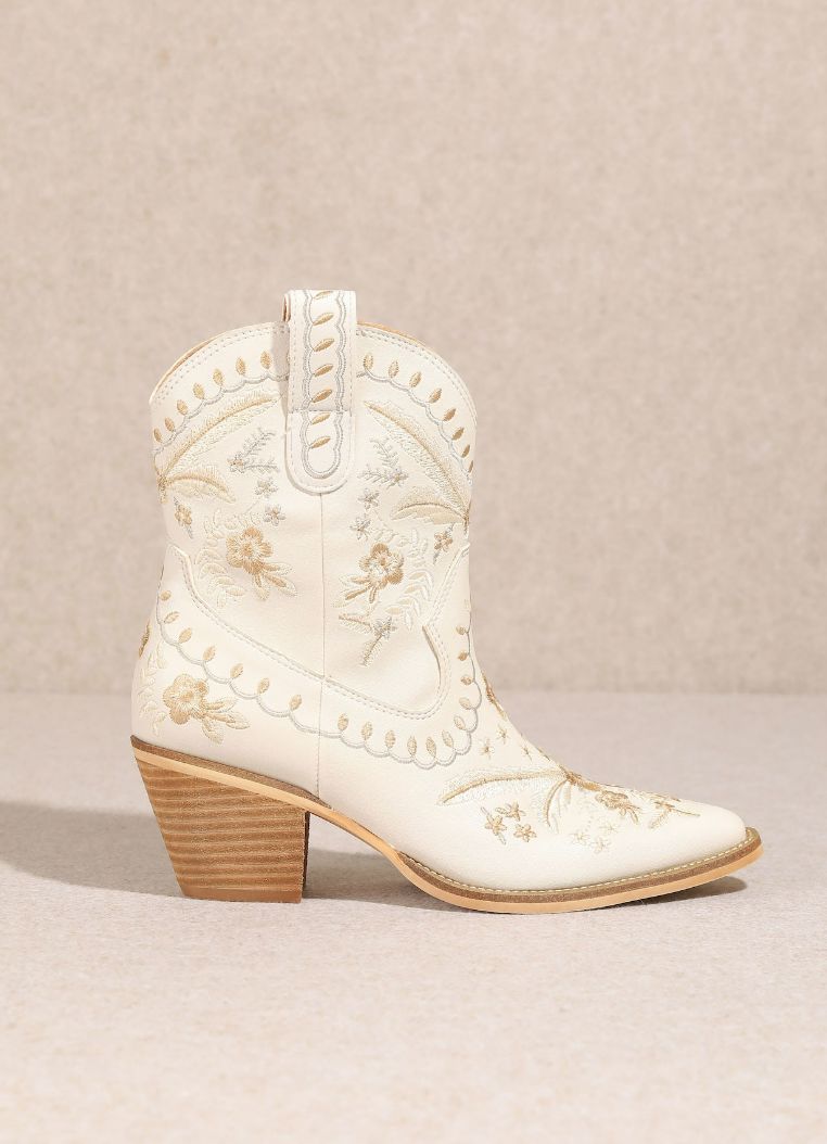 Houston Embroidered Cowgirl Boots