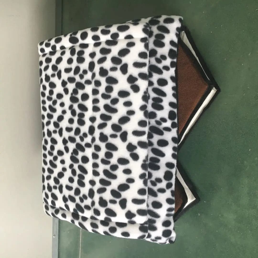 Winter Dog House with Double Roof for Large Breeds