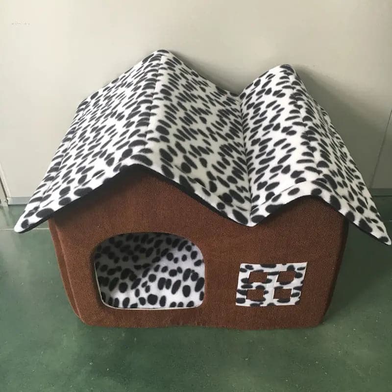 Winter Dog House with Double Roof for Large Breeds